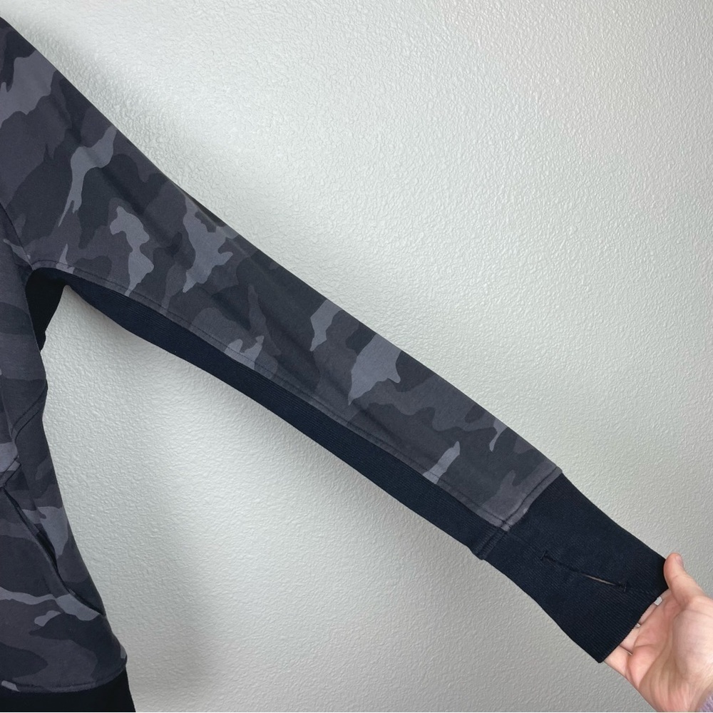 Athleta Women's Large Black Camo Triumph Printed Hoodie Jacket Full Zip Jacket - Picture 6 of 16